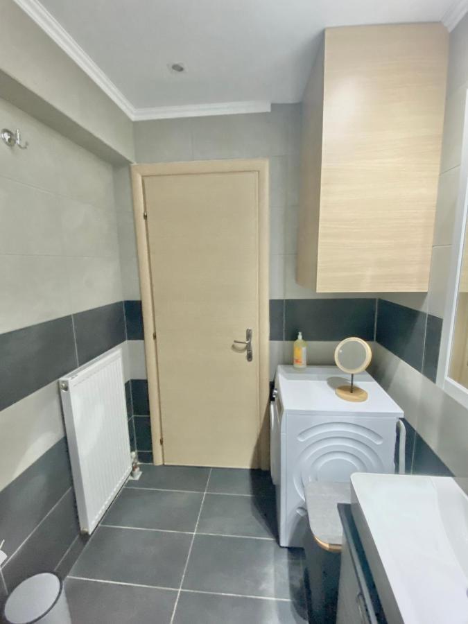 Little John Luxury Apartment Pireusz Kültér fotó