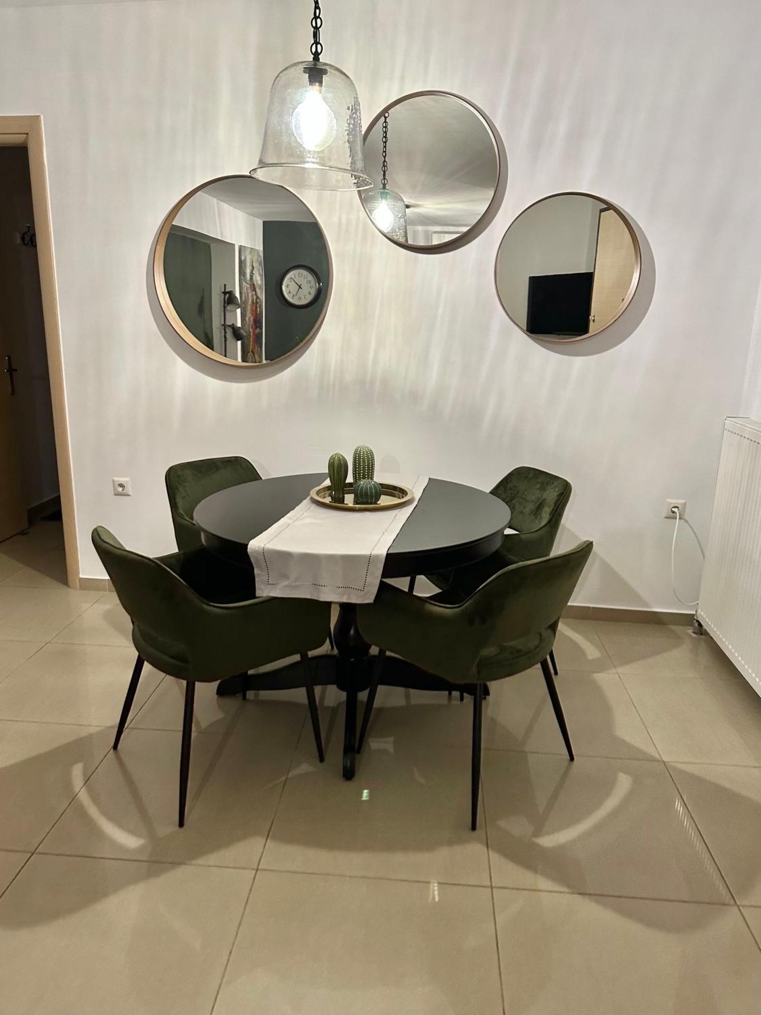 Little John Luxury Apartment Pireusz Kültér fotó